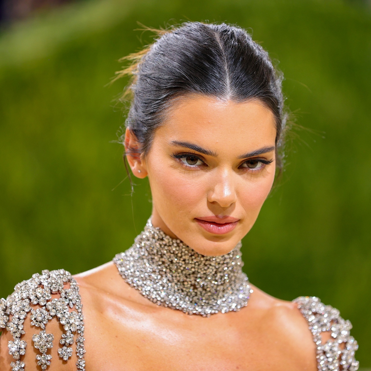 Kendall Jenner trở thành đại sứ mới của "gã khổng lồ" mỹ phẩm Pháp L'Oreal